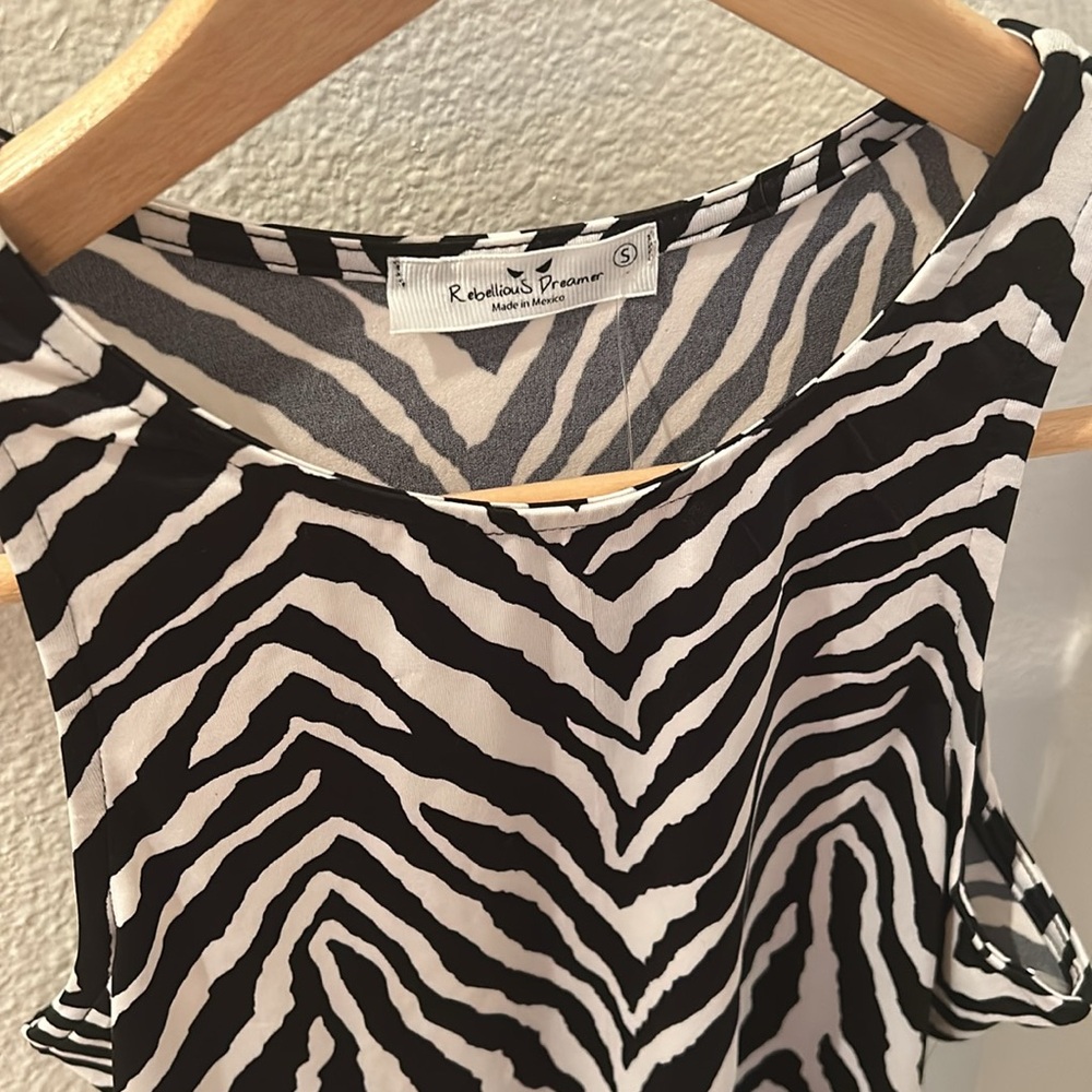Zebra pattern - Picture 2 of 3